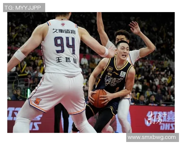 2015年11月8日广东队与上海队精彩全场回放重温篮球经典对决瞬间 2015年11月8日广东队与上海队精彩全场回放重温篮球经典对决瞬间