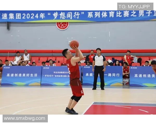 任骏飞领衔广东队再创辉煌展现篮球新风采的精彩瞬间 任骏飞领衔广东队再创辉煌展现篮球新风采的精彩瞬间