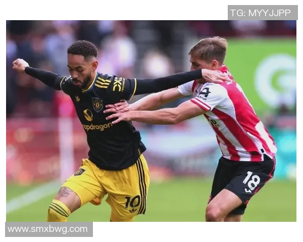 布伦特福德与富勒姆激战正酣精彩对决引发球迷热议 布伦特福德与富勒姆激战正酣精彩对决引发球迷热议