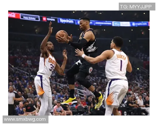 拉塞尔威斯布鲁克的篮球传奇之路与未来展望 拉塞尔威斯布鲁克的篮球传奇之路与未来展望